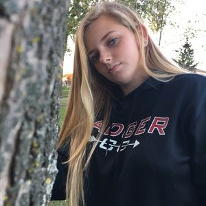 Meet your Posher, Casey